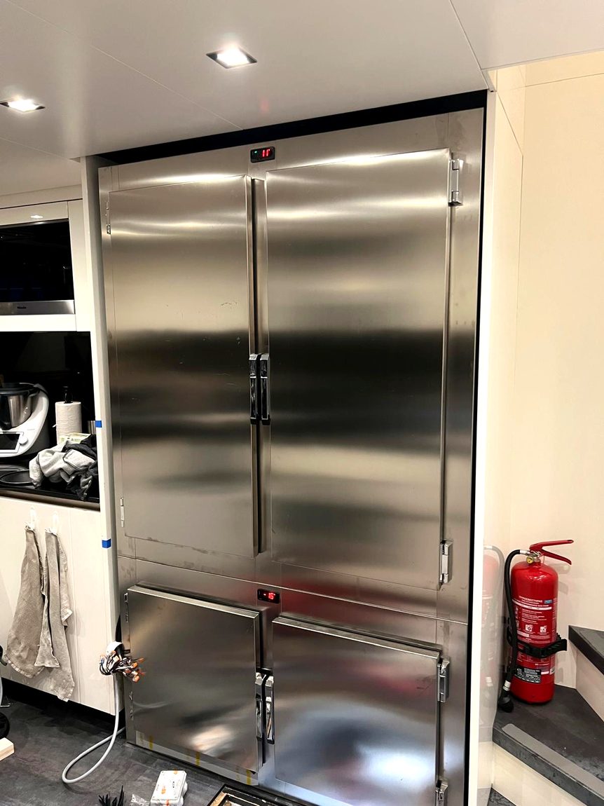 Réfrigérateur inox sur mesure